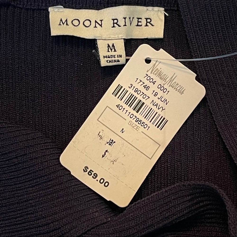 MOON RIVER Cropped Rib Knit Top - Picture 5 of 6